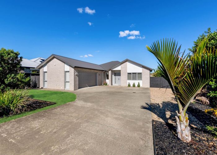  at 57 Seventh View Avenue, Beachlands, Manukau City, Auckland
