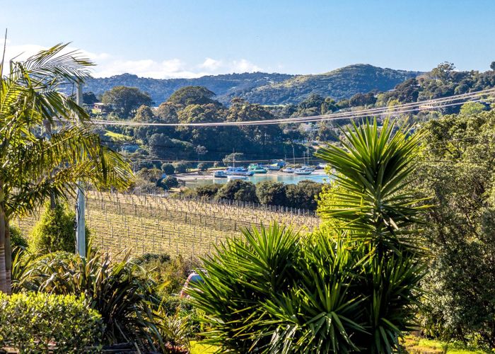  at 157 Wilma Road, Surfdale, Waiheke Island, Auckland