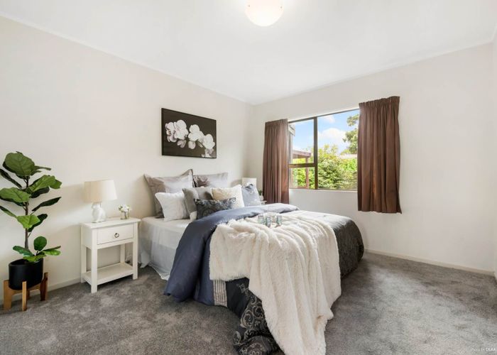  at 5/7 Vera Road, Te Atatu South, Auckland