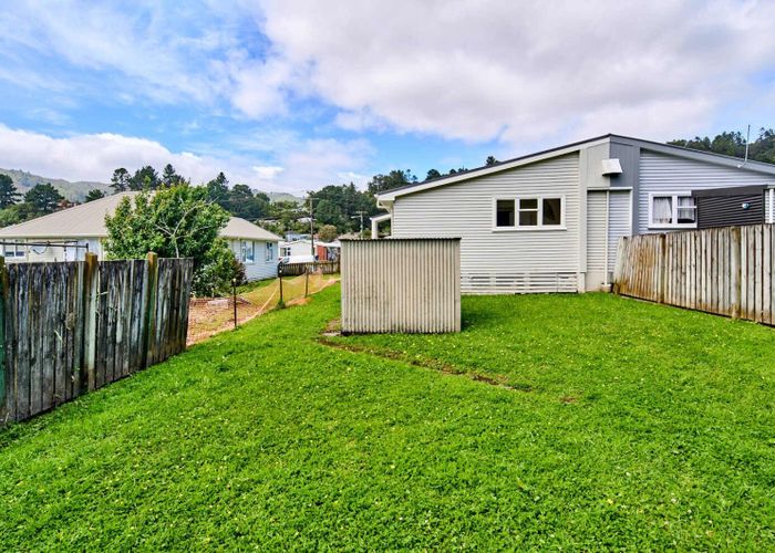  at 24 Hanson Grove, Stokes Valley, Lower Hutt, Wellington