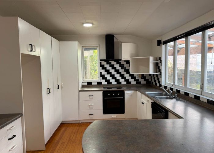  at 17A Hewlett Road, Massey, Waitakere City, Auckland