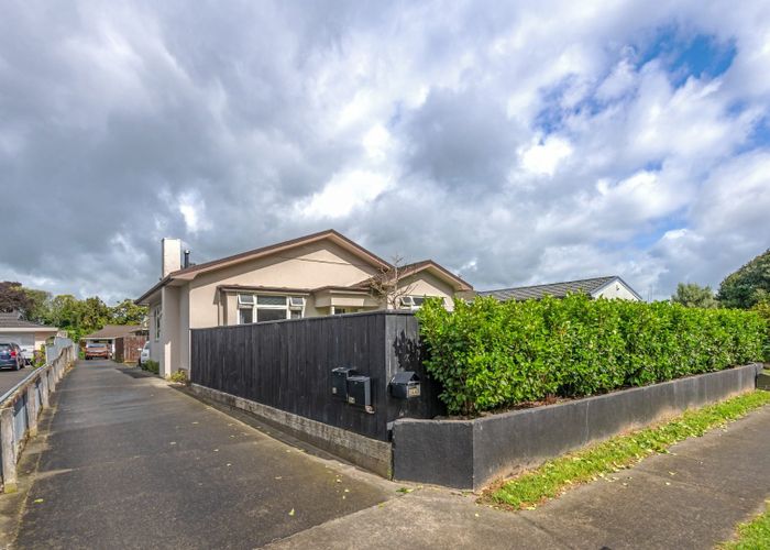  at 36 Wood Street, Takaro, Palmerston North
