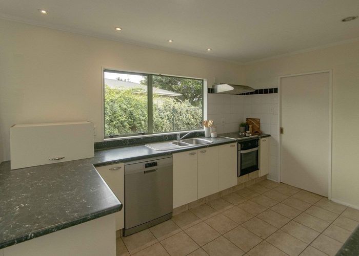  at 527 Main North Road, Bay View, Napier