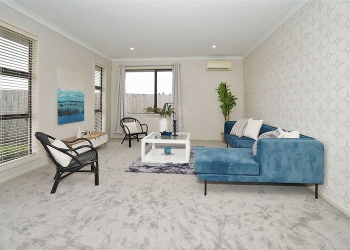  at 29 Darjon Drive, Huntington, Hamilton
