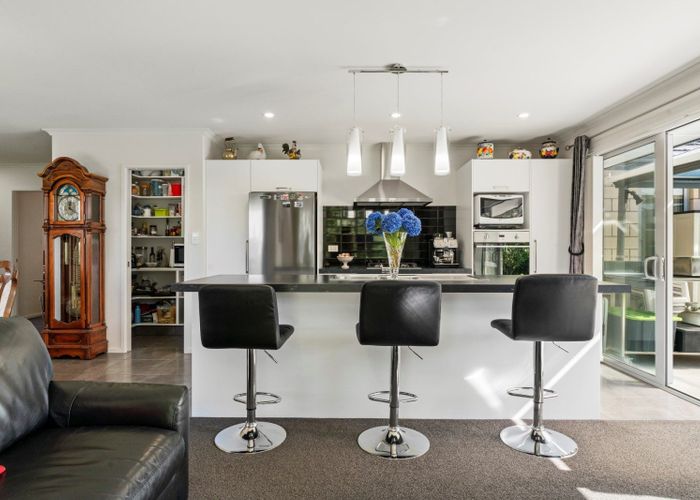  at 60 Fairfax Crescent, Pyes Pa, Tauranga