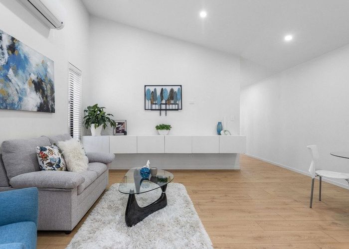  at 3b Matakohe Road, Westgate, Waitakere City, Auckland