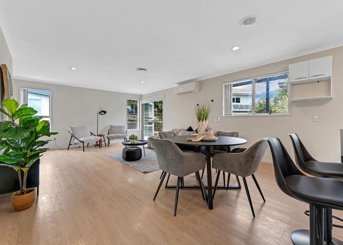  at 22 Marvon Downs Avenue, Pakuranga Heights, Manukau City, Auckland