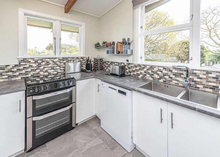  at 32 Plunket Street, Durie Hill, Whanganui