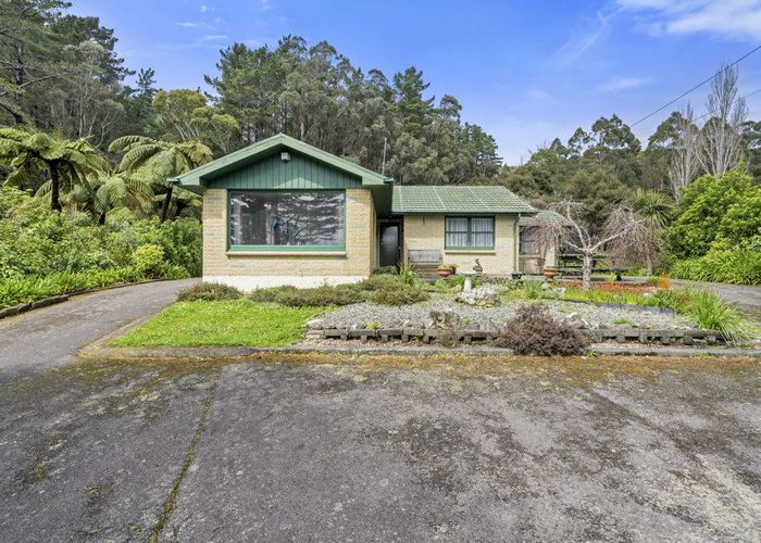  at 977 Coast Road, Wainuiomata Coast, Lower Hutt