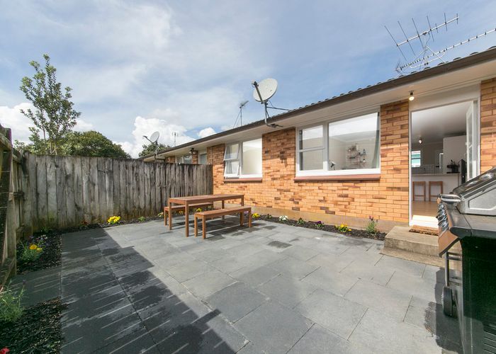  at 2/41 Spring Street, Onehunga, Auckland