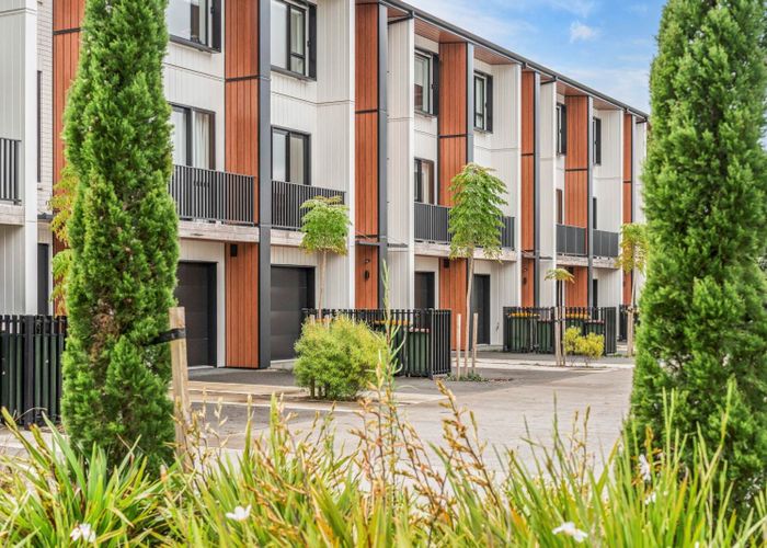  at 16 Beach Road, Hobsonville, Waitakere City, Auckland