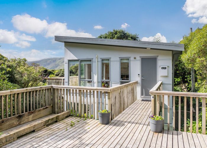  at 6b Rawhiti Road, Pukerua Bay, Porirua, Wellington
