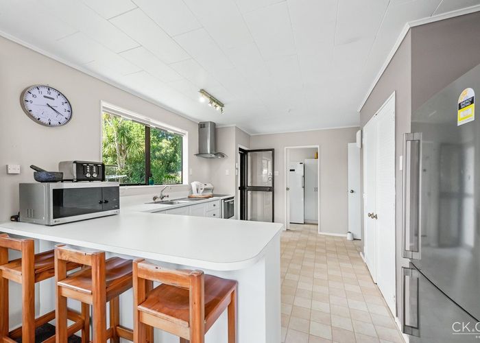  at 127 Gemstone Drive, Birchville, Upper Hutt, Wellington