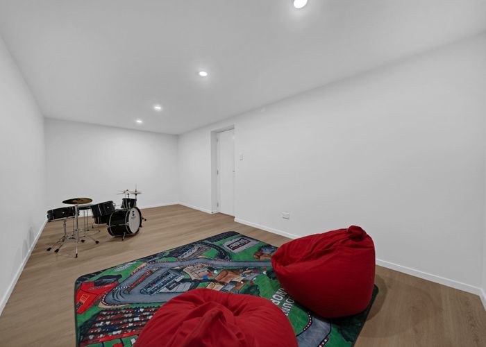  at 5/72 Wolverton Street, Avondale, Auckland City, Auckland