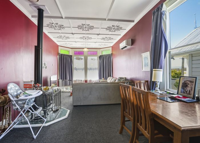  at 8 Argyle street, Mornington, Dunedin, Otago