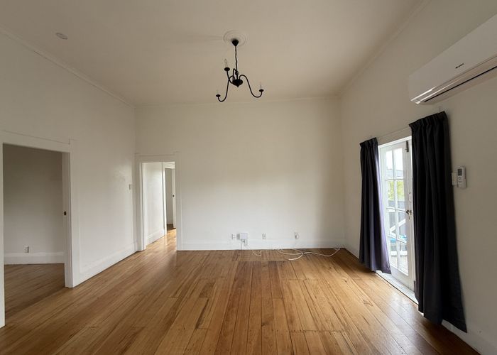  at 7 Amsterdam Place, Avondale, Auckland