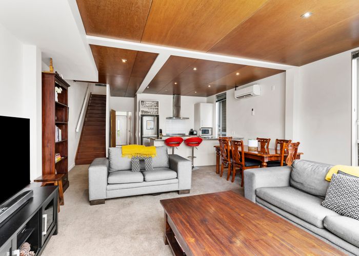  at 3/3 Severn Street, Island Bay, Wellington