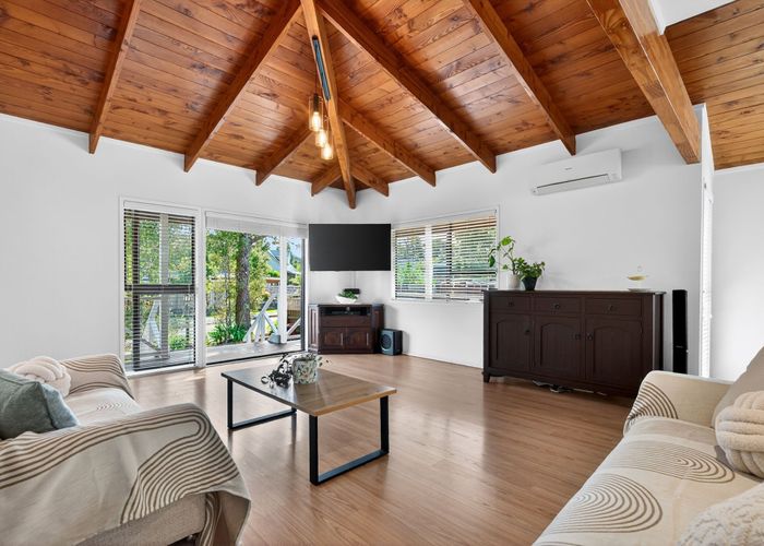  at 2/36 Gatman Street, Birkdale, North Shore City, Auckland