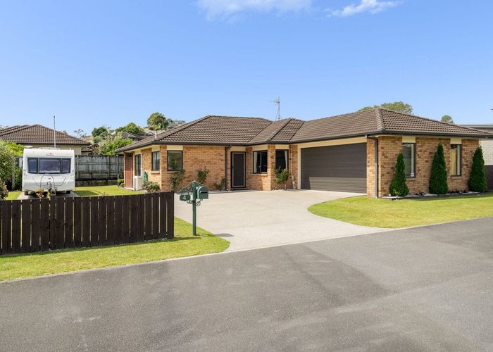  at 4 Gina Way, Welcome Bay, Tauranga, Bay Of Plenty