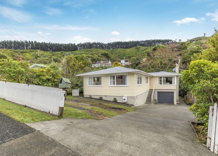  at 58 Chester Road, Tawa, Wellington