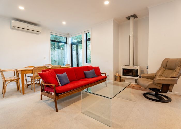  at 2/12 Bay Road, Saint Heliers, Auckland City, Auckland