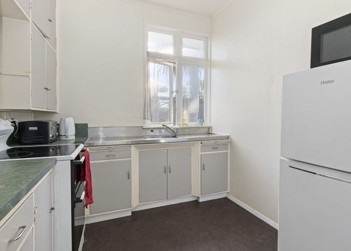  at 14 Bolton Street, Petone, Lower Hutt, Wellington