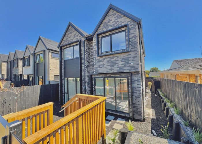  at 151B Prince Regent Drive, Farm Cove, Manukau City, Auckland