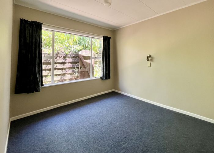  at 2/56 Lynden Ave, Hillcrest, North Shore City, Auckland