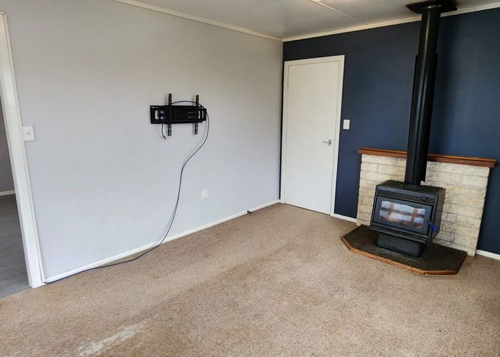  at 42 Fairfield Road, Hawera