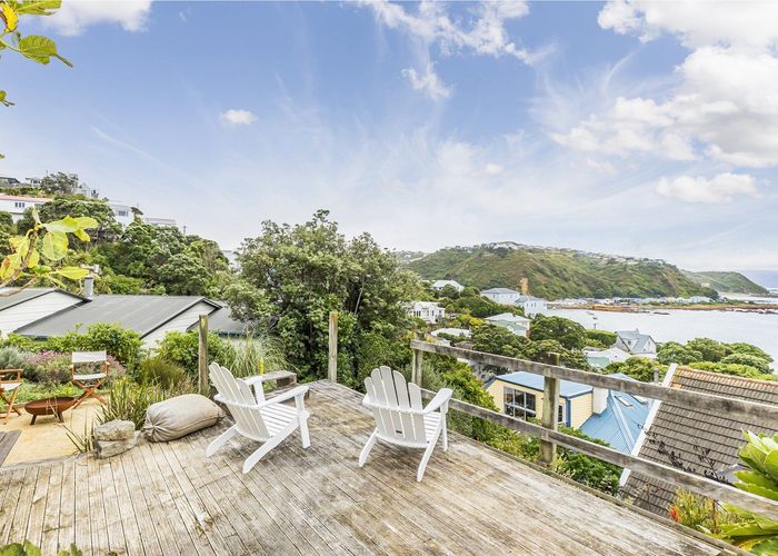  at 26 Beach Street, Island Bay, Wellington