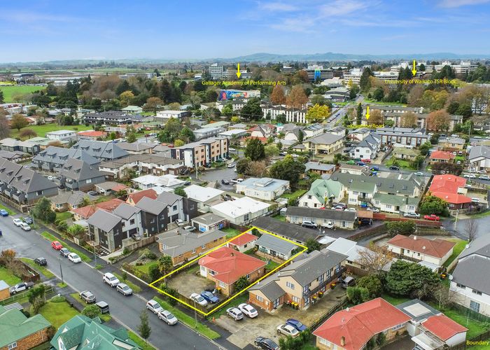  at 8 Beaumont Street, Hamilton East, Hamilton
