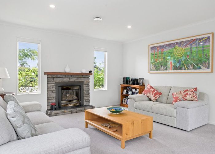  at 88 Huntington Drive, Huntington, Hamilton