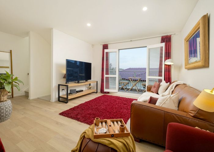  at 6T Carlton Gore Road, Grafton, Auckland City, Auckland