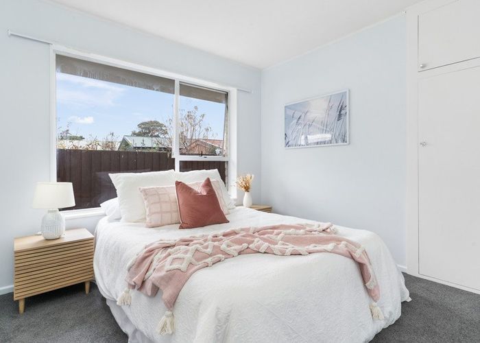  at 2/48 Kawau Crescent, Bromley, Christchurch City, Canterbury