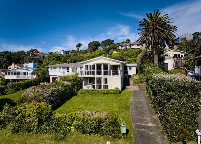  at 18 Pukerua Beach Road, Pukerua Bay, Porirua, Wellington