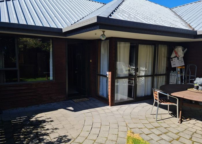  at 1/8 Nortons Road, Avonhead, Christchurch