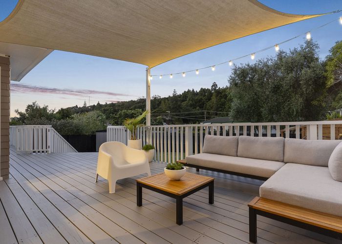  at 10 Vandeleur Avenue, Birkdale, Auckland