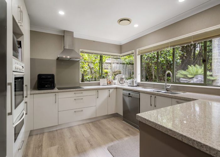  at 27 Hogarth Rise, West Harbour, Auckland