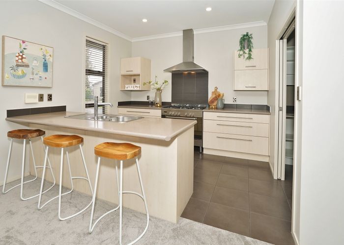  at 29 Darjon Drive, Huntington, Hamilton