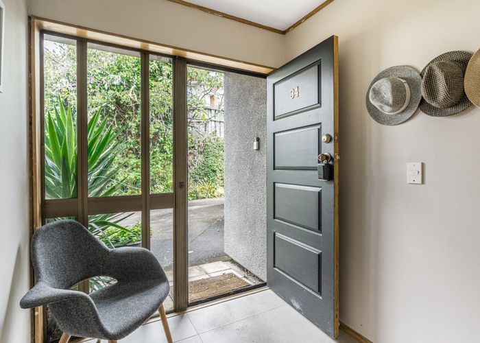 at 34 Apihai Street, Orakei, Auckland