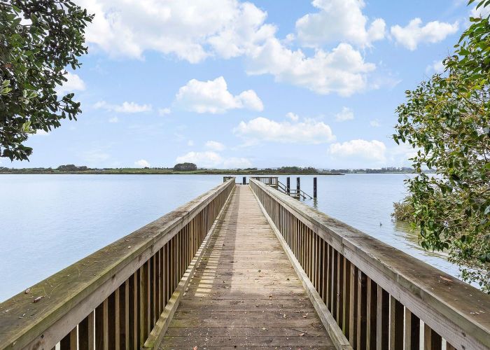  at 22 Beihlers Road, Weymouth, Manukau City, Auckland