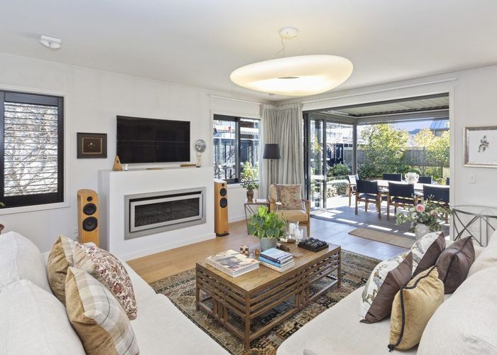  at 28 Holmwood Road, Merivale, Christchurch
