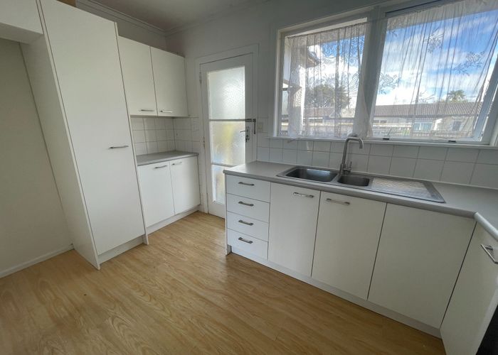  at 3/39 Shakespeare Road, Milford, North Shore City, Auckland