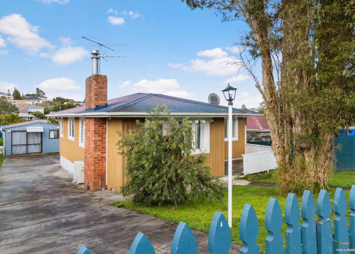  at 70 Rosamund Avenue, New Windsor, Auckland City, Auckland