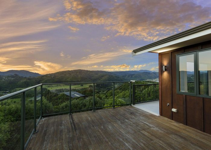  at 71 Mt Marua Way, Mount Marua, Upper Hutt, Wellington