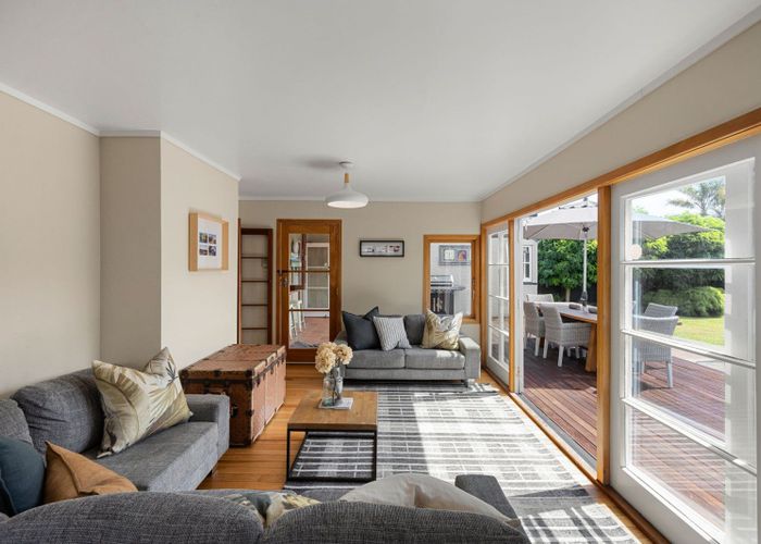  at 14 Maeroa Road, Beerescourt, Hamilton