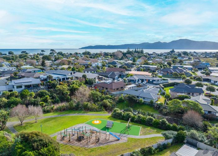  at 44 Simpson Crescent, Raumati Beach, Kapiti Coast, Wellington