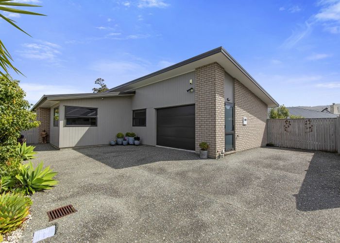  at 13 Cataldo Mews, Avalon, Lower Hutt