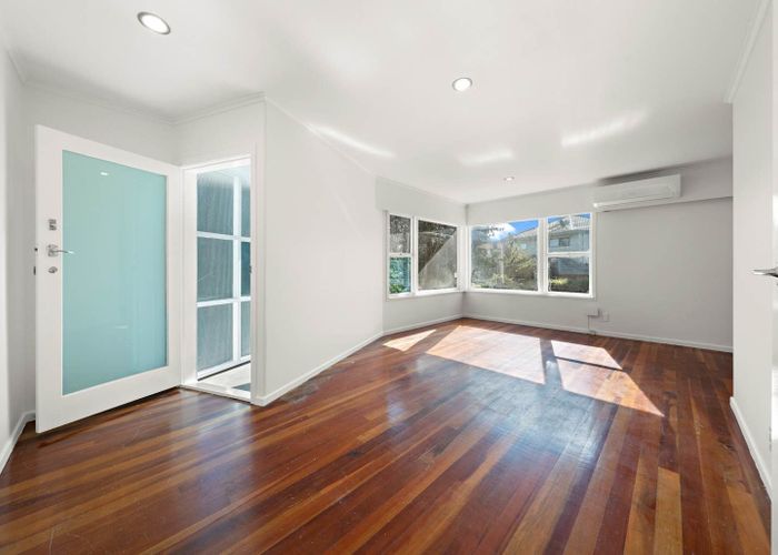  at 2/16 Britton Avenue, Mount Roskill, Auckland