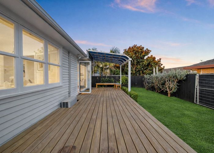  at 42C Vine Street, Mangere East, Manukau City, Auckland